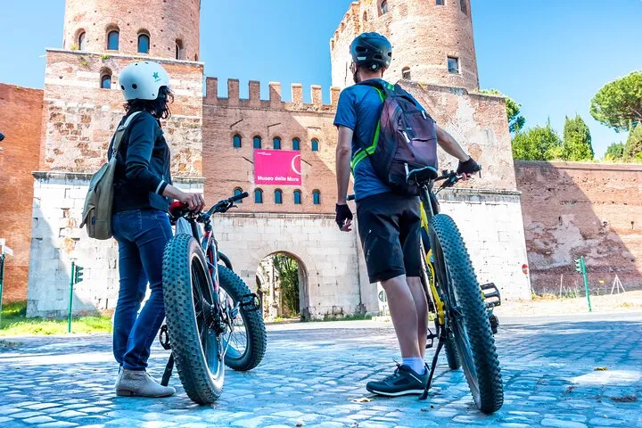 Ancient Appian Way PRIVATE Bike Tour