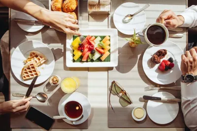 Buffet Dining in Armani Hotel