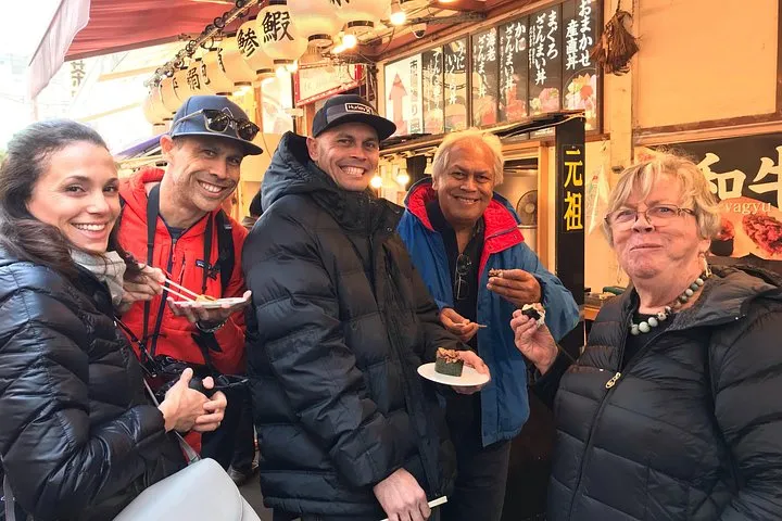 Tokyo Local Shopping Streets Tour with Licensed Guide
