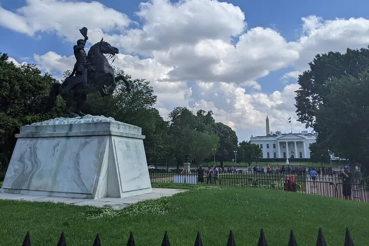 Residences of the Presidentses: Lafayette Square and Foggy Bottom