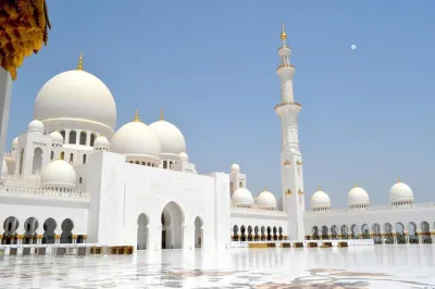 Warner Bros World with Grand Mosque Tour from Dubai
