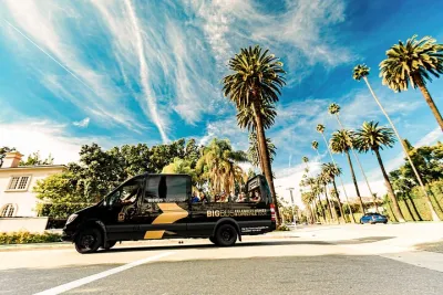 Hollywood Celebrity Homes & Lifestyle Tour by Open-top Minibus