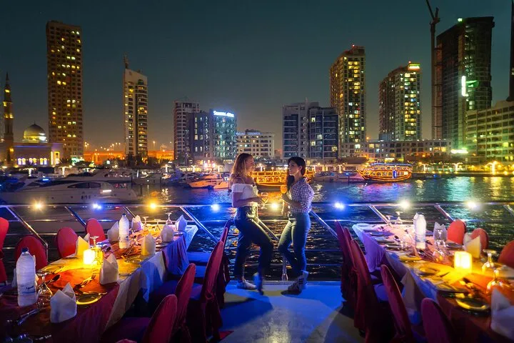 2-Days Dubai Combo City Tour with Dhow Cruise Dinner and Desert Safari