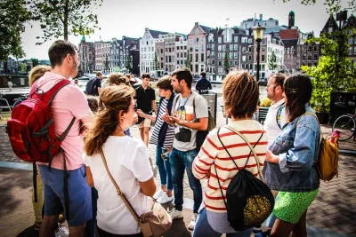 Amsterdam Highlights Small-Group Walking Tour