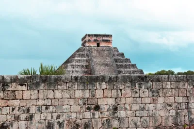 Discover Chichén Itzá & Cenote. Lunch and transport included