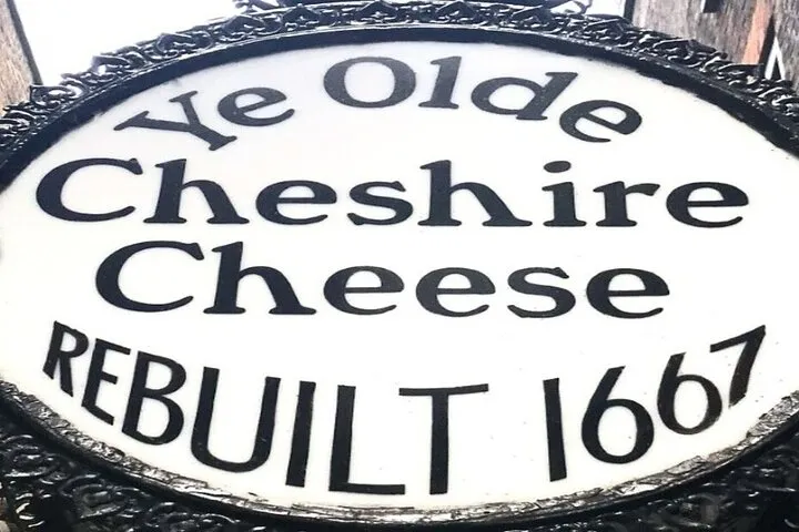 London’s Historical Pubs: A Self-Guided Audio Tour