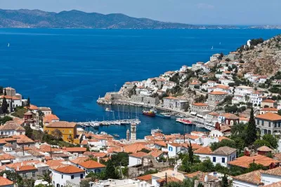 4 Day Guided Tour Athens, Delphi, Meteora, Hydra, Poros, Aegina
