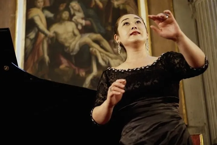 Pizza Dinner and Italian Opera Arias Concert in Florence
