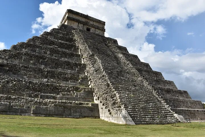 Explore Chichen Itza & live this magical tour. 2 Cenotes & Valladolid included.