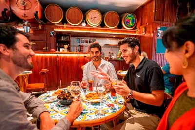 Private Tour: Tapas, Wine & Flamenco Show in Barcelona’s Old Town