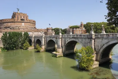 Colosseum, Forum and Emperor's Palace Private Guided Tour