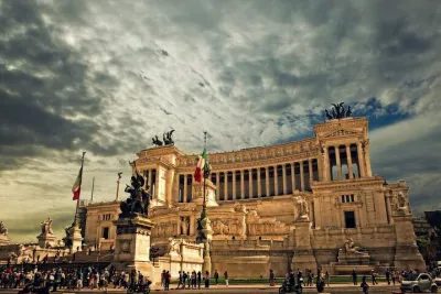 Exclusive Rome Explorer: Personalized Tour & Chauffeur