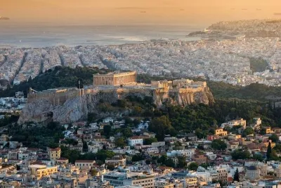 Visit of the Acropolis with an official guide in Spanish