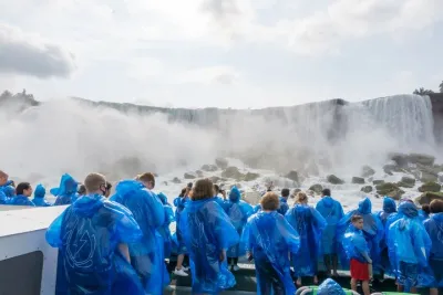 Niagara's Daredevils Walking Tour with Maid of the Mist Boat Ride