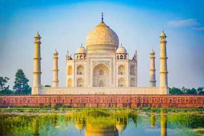 Private Taj Mahal Luxury Day Tour Delhi by Mercedes Car & Guide
