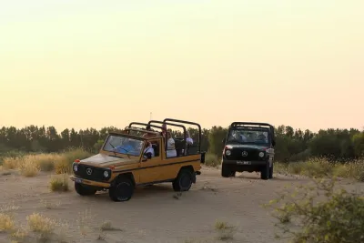 Dubai: Morning Heritage Safari by Vintage G Class & Al Marmoom Oasis
