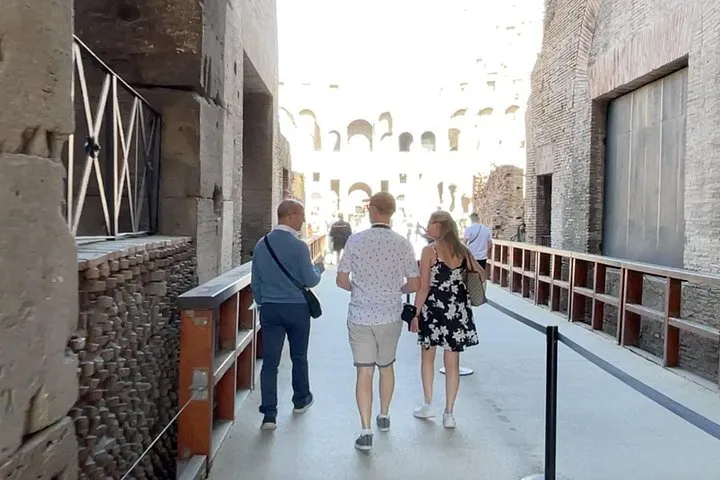 Colosseum Arena Express Tour with Forum & Palatine Access
