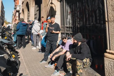 Cruiser Board Full-Day Tour in Barcelona