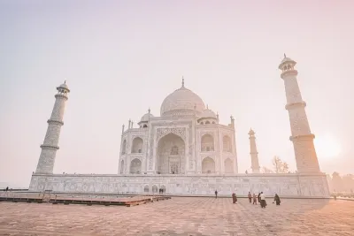 Private Taj Mahal, Agra & Jaipur Tour from Delhi by Car