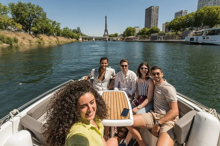 Private Cruise to Discover Paris