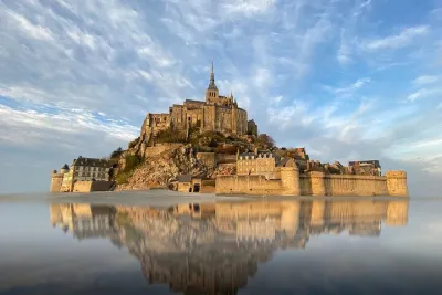 Mont Saint Michel Day Trip from Paris with English Speaking Guide