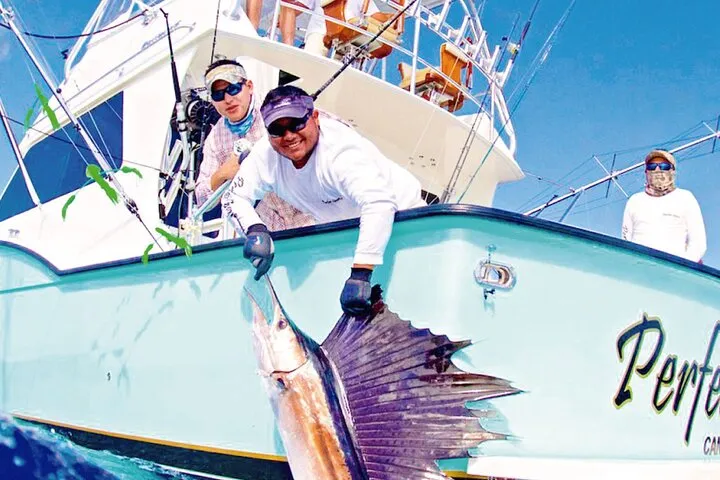 4 Hours Luxury Fishing Adventure