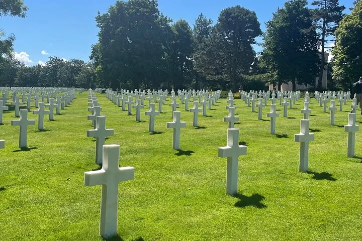 WW2 D-Day Normandy Utah & Omaha Beach - Private Tour from Paris