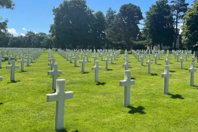 WW2 D-Day Normandy Utah & Omaha Beach - Private Tour from Paris
