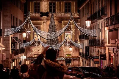 Lisbon by Night: Christmas Lights Photo Walk With a Local