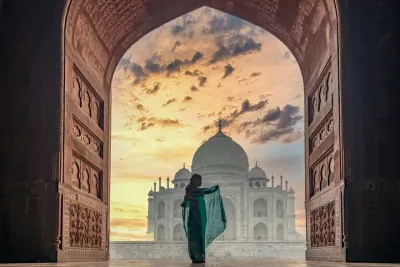 Sunrise Taj Mahal Tour By Car