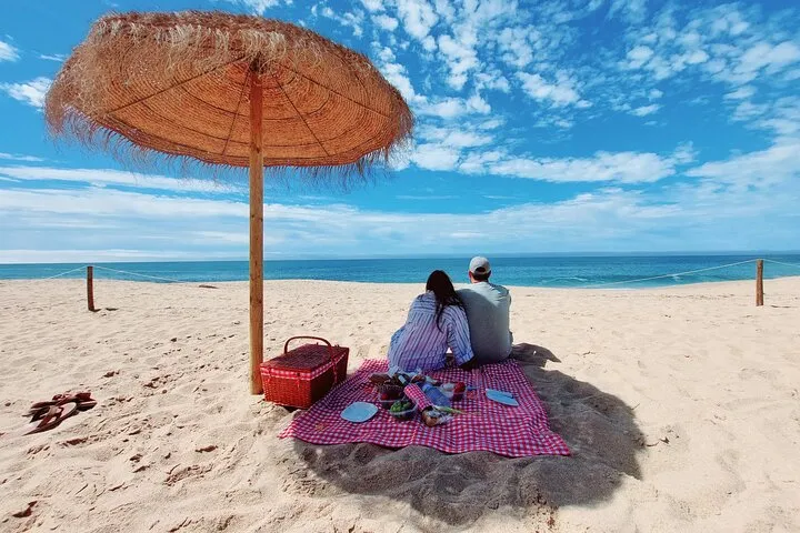 Private Lisbon Coastal Tour – Arrábida, Sesimbra and Beach Picnic