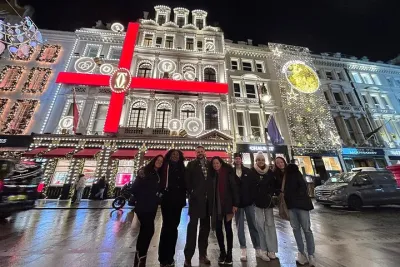 London Magical Christmas Walking Tour with Guide