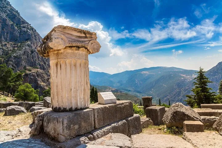 Private Delphi Day Trip from Athens with Driver