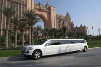 Dubai tour in a Limousine