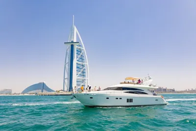 Luxury Yacht Cruise and Dine in Dubai