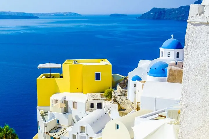 2-day trip from Athens to Santorini and Mykonos