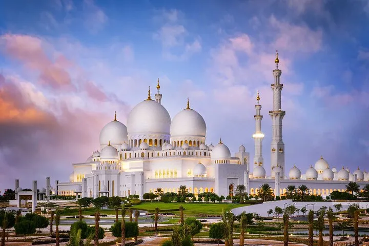 Private Abu Dhabi City tour with Grand Mosque visit