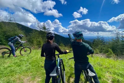Viator Exclusive - Half Day Mountain Bike Tour from Seattle