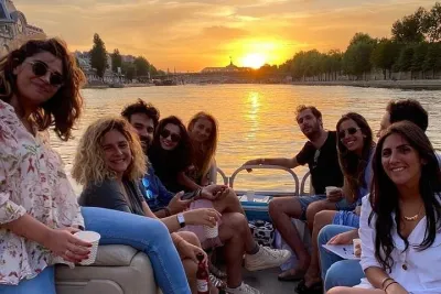 Paris on the Seine side: Magical private cruise