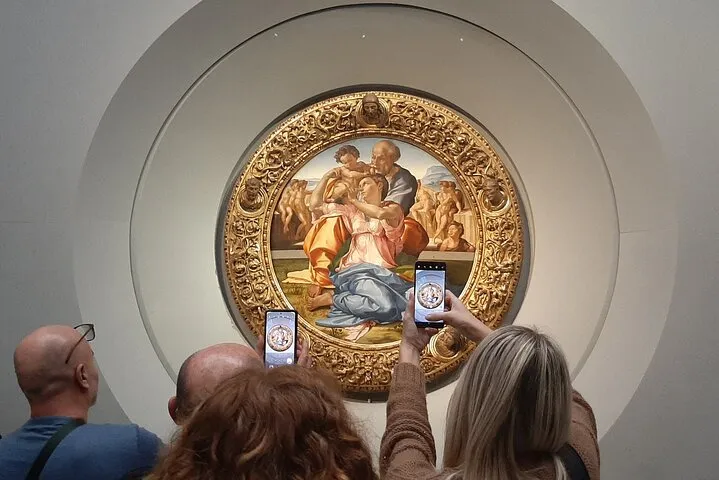 Florence Guided Walking Tour & Uffizi Ticket with direct access