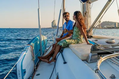 Private sailboat tour Naval Roo400