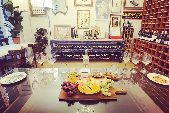 The only Paris Wine Tasting experience you need to do - 2 hours