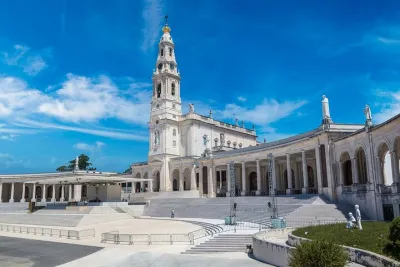 Fátima, Nazaré & Óbidos Private Full-Day Tour from Lisbon