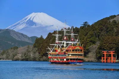 Mt. Fuji & Hakone Bus Tour Bullet Train Return & 28-Hotel Pick-up