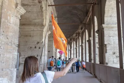 Guided tour of the Colosseum, Roman Forum and Palatine in Spanish