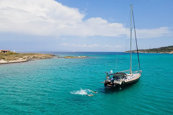 Athens Riviera Private Sailing Cruise with Lunch & Wine