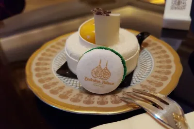 From Dubai: Emirates Palace Hi-Tea with Sheikh Zayed Mosque Visit