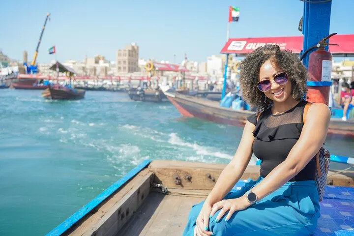 Dubai Old and Modern City Tour with Blue Mosque Visit
