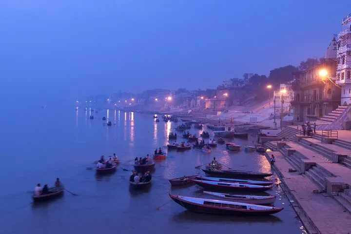 3 Hour Private Sunrise Boat Tour in Varnavasi