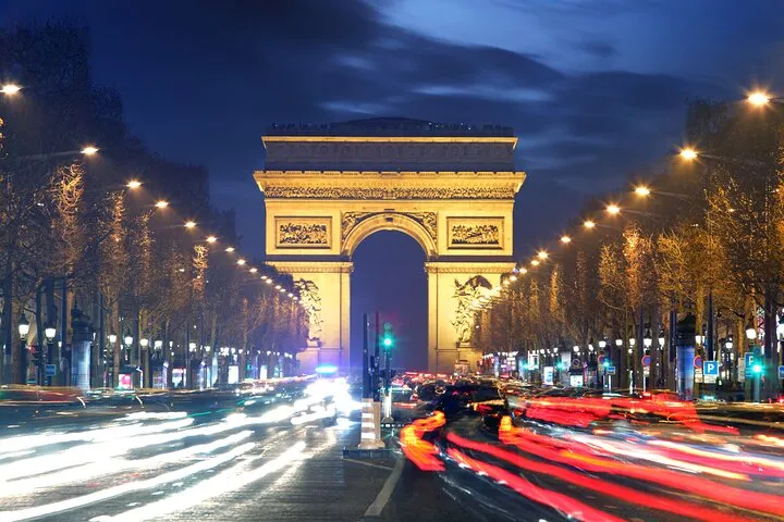 Paris Lights Evening Bus Tour with Eiffel Tower Summit Option